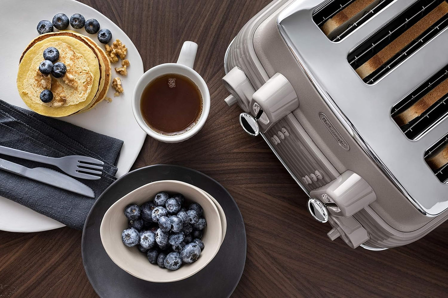 Delonghi - Scolpito 4 Slice Toaster