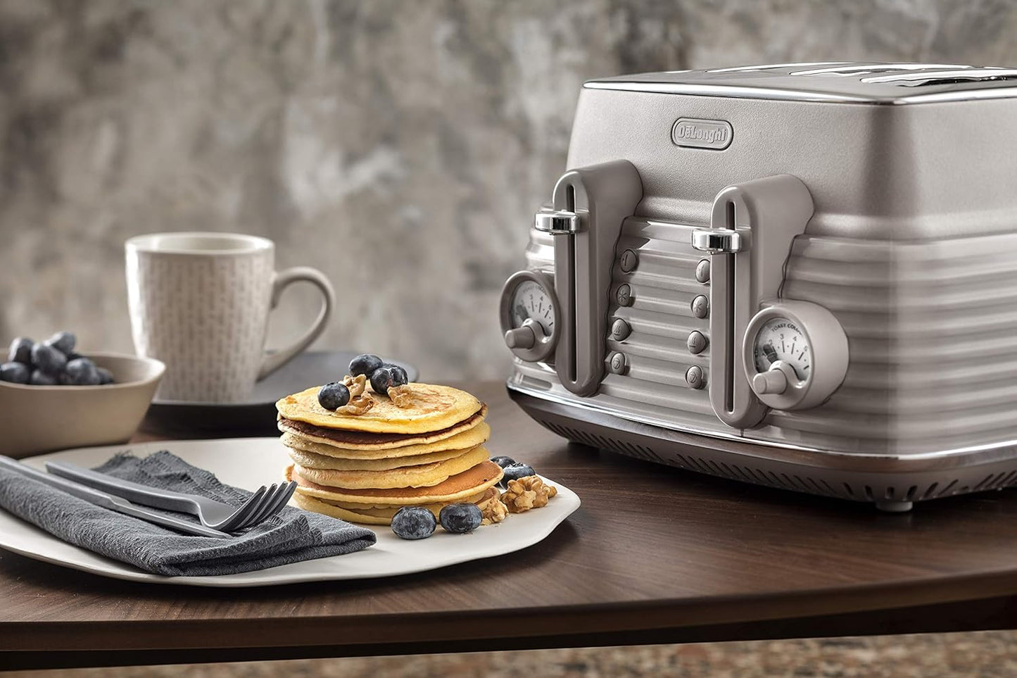 Delonghi - Scolpito 4 Slice Toaster
