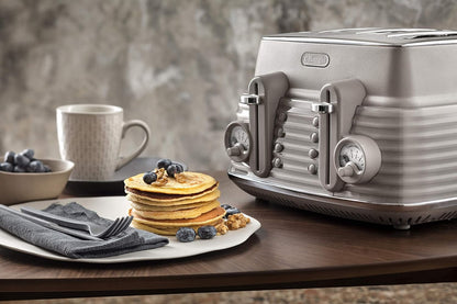 Delonghi - Scolpito 4 Slice Toaster